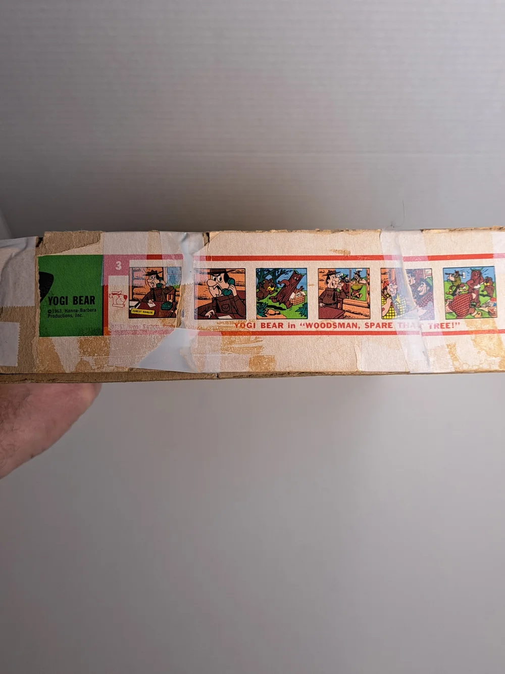 VTG 1963 Kenner Give-A-Show with 12 Hanna-Barbera Cartoon Slides Box is Rough